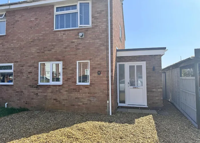 Newly Renovated 3 Bed House Near Beach In Heacham